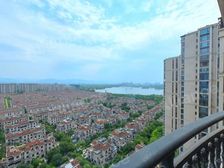 庄园北区湖景房 171平/409万