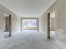 中建新丽壹号 4室2厅1卫 毛坯 210万元