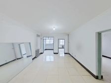 友谊医院1000米,华龙小区,中间层三居,南北通透,