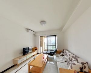 万科翡翠江望 高层正南向 精装95方3房 总价80万 首付2