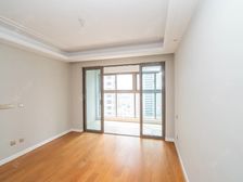 九洲玺 博小24中本部 收佣6999元 D区富人 可看可谈