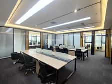 仅35元,低价进驻国贸360平,精装全齐可拎包办公!