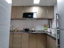 朝南 带电梯 近地铁 低容积 产权清晰 交通便利 诚心出售