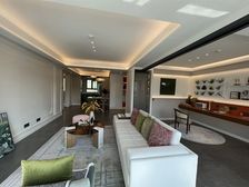 西客站商圈现房小高层 双地铁 落地窗 山大教育三叶草