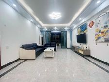 罗村 楼龄新 双卫格局 正规商品房 满五 有电梯