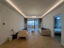 笋盘!急急急,一线江景房,带产权车位,人车分离,次新小区