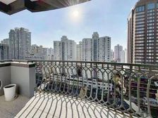 陕西南路888 双阳台精装修大三房 对面就是地铁 好房