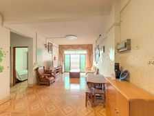 金桂小区 109平3居 南向精装修 总价32万