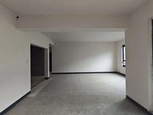 照母山板式洋房 带露台 近光环商圈 238.5万