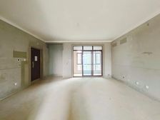 郑东新区双湖花园 精致大三房 不临高架 中间楼层 诚心卖随时