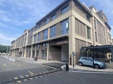 经开区工抵铺,单价1.3W,旁边江南大学,固定人群1.5万