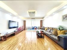 历东花园大3居有车位落地窗地下室经典户型