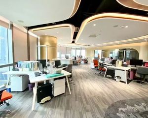 眺望橘子洲头 江景5A甲写华远国际500平分割出 汇景 保利