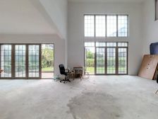 南天名苑独栋别墅 毛坯交付 前后花园约500平 看房方便