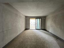 漓江大美A区电梯一梯两户朝南四房通停车场融创万达悦府春天颂