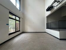 照母山光环旁 约克郡联排别墅 出门轻轨站 花园60平