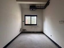 照母山 约克郡翠微堤联排别墅 近光环商圈 双轻轨站