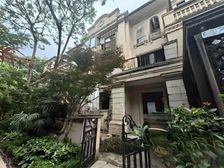 328万买 汽博 融创法式联排 单层90平 近轻轨站