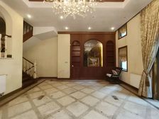 龙湖蓝湖郡东岸 5室3厅5卫 精装修 470万元