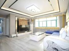 精装四室 南北通透 首付三成可贷款 随时看房