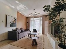 笋盘j售,三开间朝南,两梯两户,中海物业,总监力推。修全。