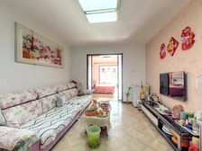 中介共收壹个点 盛海公寓 2楼 采光好 昆一片 急售