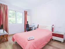 环球港旁边...三房两卫...飞机户型...带30平花园