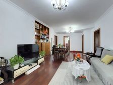 内环内地铁口电梯两房,南北通,有产权车位