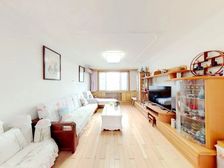 育英实验陪读 银行一楼 俩车位 带地下室 随时可看 采光好