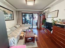 近地铁,位置好,凤凰楼层,边套采光视野好,看房随时