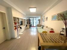 天乐小区 新城地铁口 一楼带40平大院子 豪华装修 拎包入住
