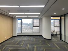 新装修三个间隔 方正拎包入住 北向望白云山 视野开阔 安静