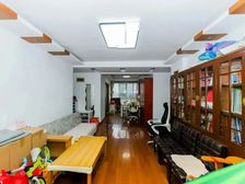 金榜六期 中楼层 户型方正 不靠S4 近交大近地铁