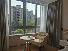 渝北學区 全玻璃超高品质现房 125万 4房2卫 成熟配