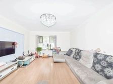 黄金99御园精装修,房东急售,当居住融入环境,心也随之淡定