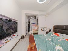 带院 子私家花园 精装修 随时可看 诚意出售 两卫户型