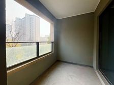 看中庭视野无遮挡丶楼下就是轻轨丶香港置地三房丶次新小区-