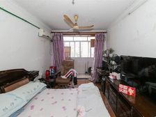 宝钢一村 临地铁 居住密度低 交通便捷 中间好楼层 正南朝向