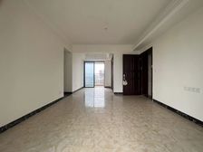 台山骏景湾豪庭 3室2厅2卫 精装修 66万元 99平米