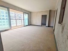 新上,大横厅(送车位)包税,业主诚心出售价格可谈,好房不等人