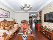 东外滩 医疗配套成熟 满五 精装可拎包入住 出行方便