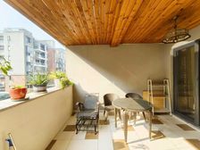 (带双露台)南北通透洋房,精装住家装修,出门轻轨,价格可少!