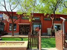 百子湾 蓝梦文创园 停车费200临街带院 全新装修 层高6米