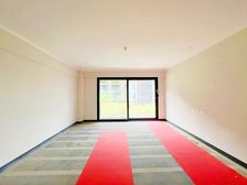 北龙湖南岸永威上和院 毛坯大平层 满两年急售随时可看房子