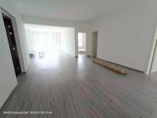 中间好楼层 南北通透 商品房 小区新 满二 诚心出售