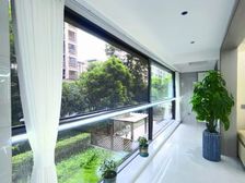 精装洋房带露台 4房2卫 面积134平 总价88万