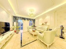 首创国际半岛别墅 5室3厅4卫 豪华装修 450万元