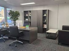 东方广场丨长安街丨高端地段丨俯瞰王府井步行街丨正对电梯