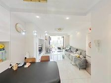 新上!婚房装修全送 小区央座 楼层好视野无遮挡 业主置换诚售