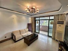 谈谈谈!房东诚意出售,可赠送车位,送储藏室,价格可以谈谈